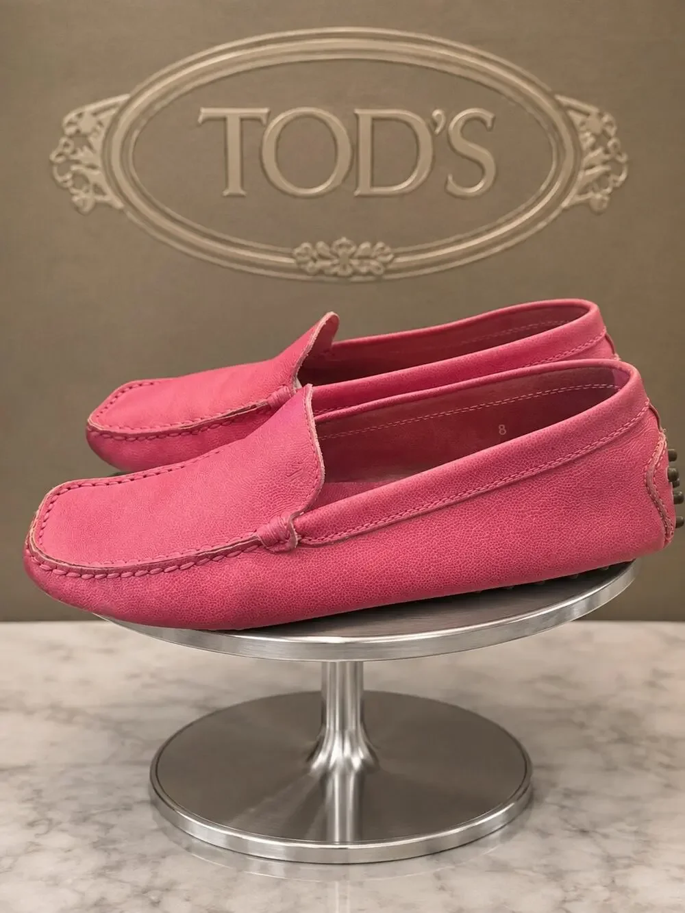 Tod’s Gommino Hot Pink Leather Driving Loafers Moccasins Women’s 8 Italy